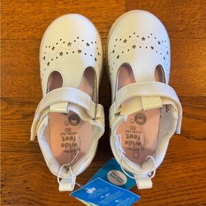 Stride Rite White Dress Mary Jane Shoes